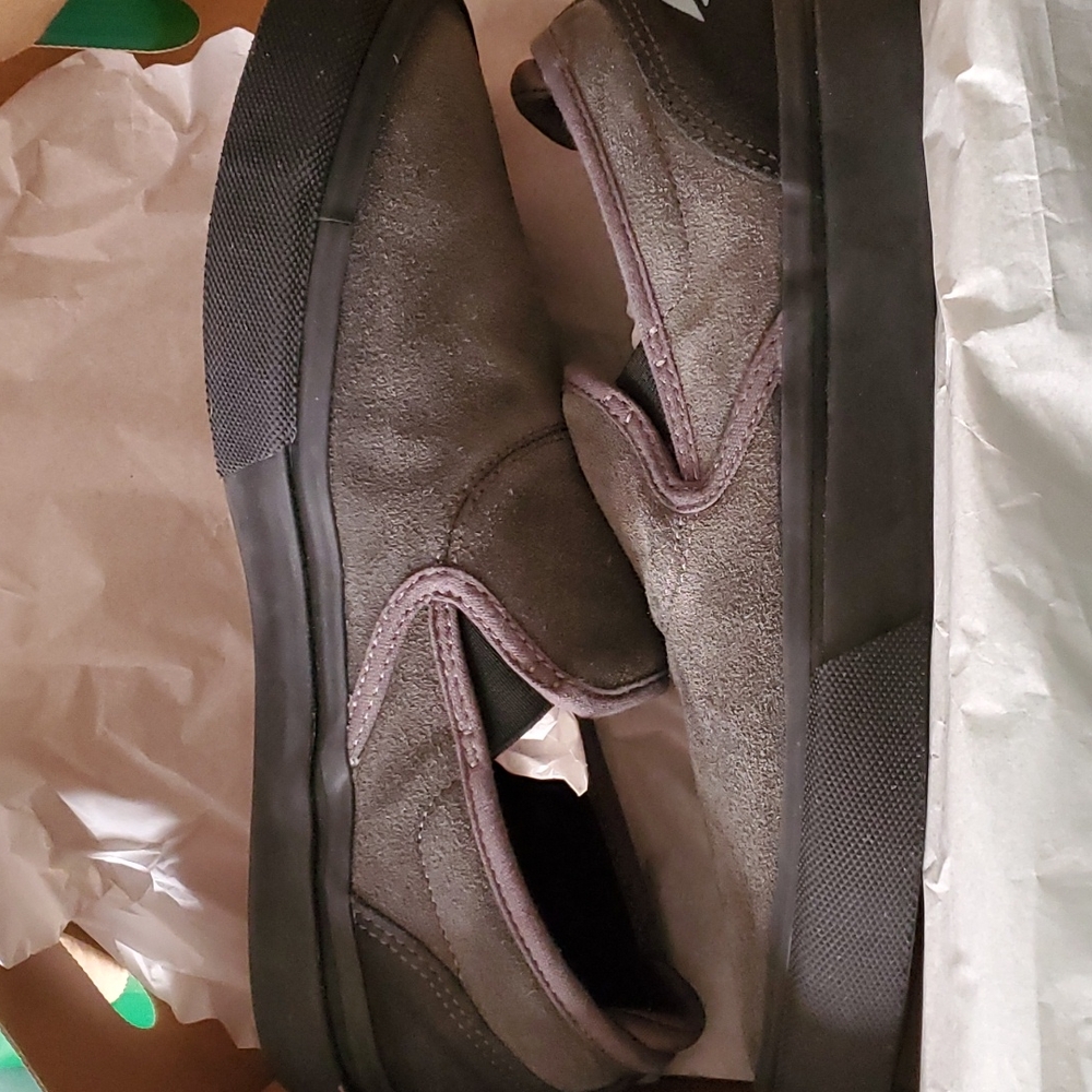 Emerica wino slip on. Size 8.